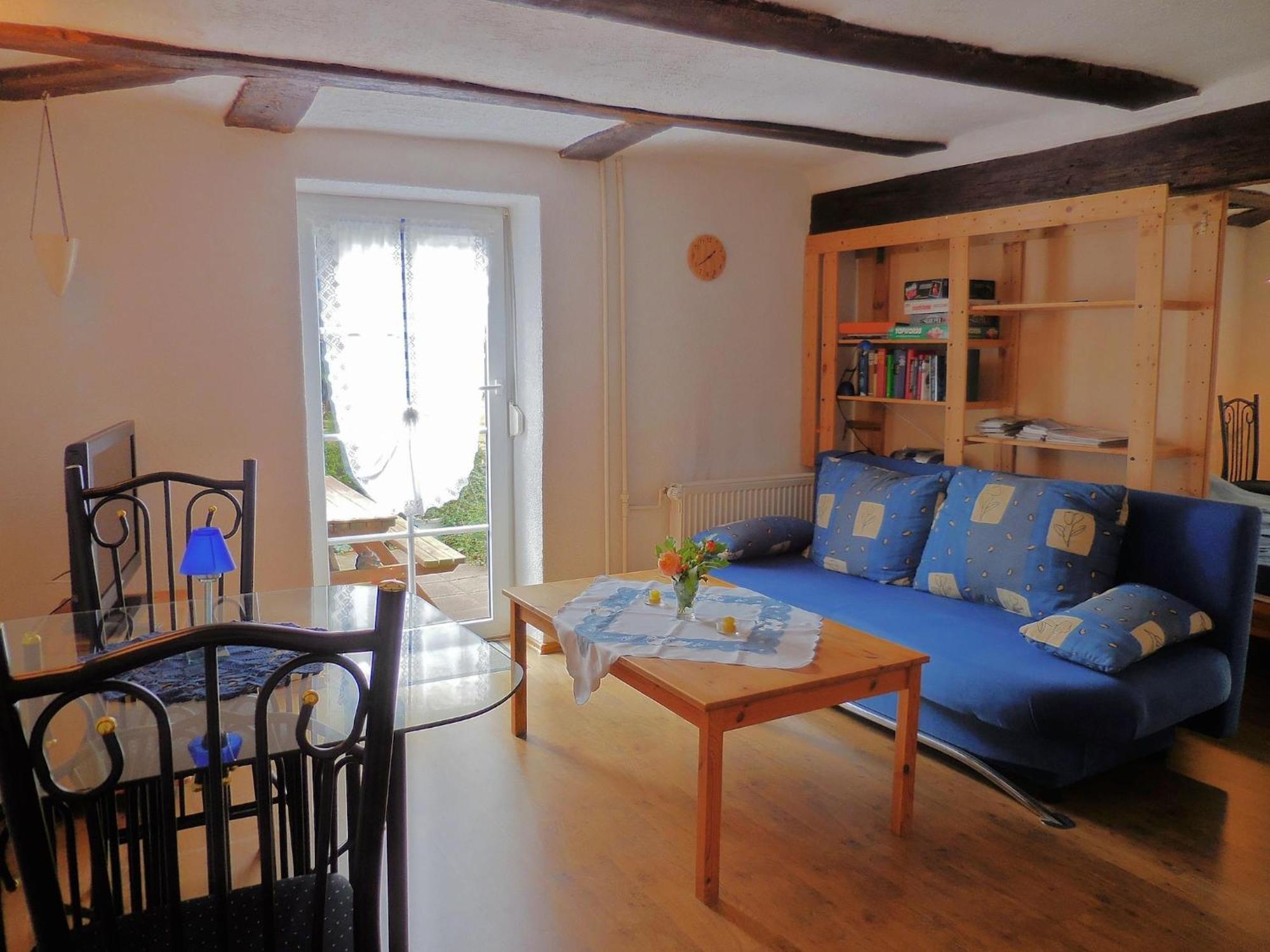 Small Apartment In Hesse With Terrace And Garden Frielendorf エクステリア 写真